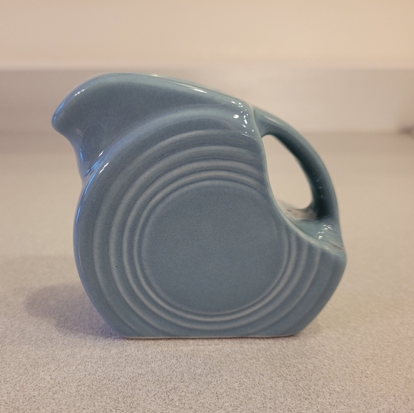 Fiestaware HLC Mini Disk Pitcher Periwinkle Blue Retired Collectable. - Picture 2 of 8
